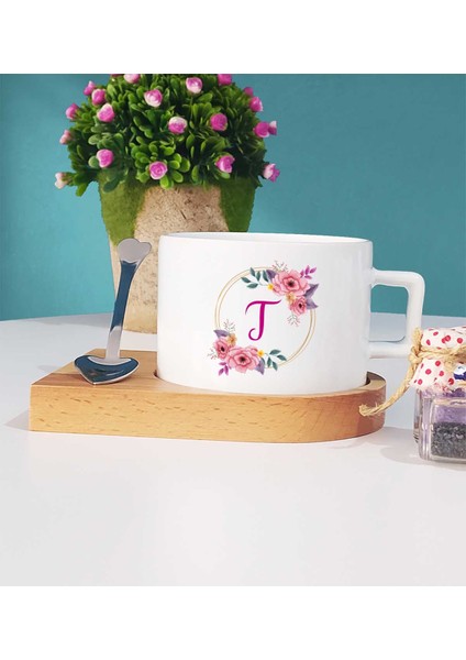Çiçekli T Harfli Ahşap Altlıklı Fincan