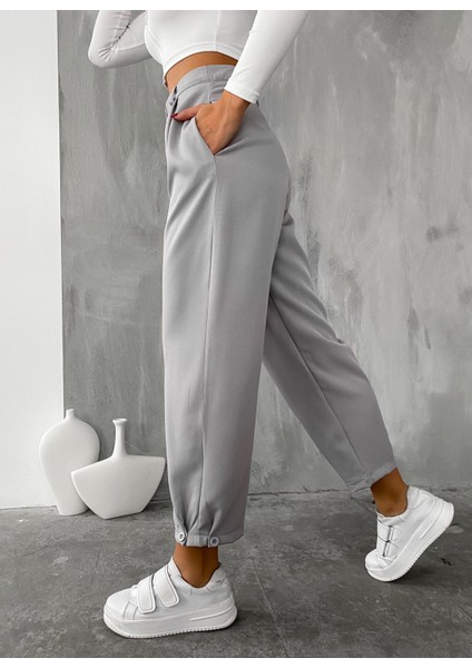 Kadın Pileli Paçası Düğmeli Pantolon fiyatları