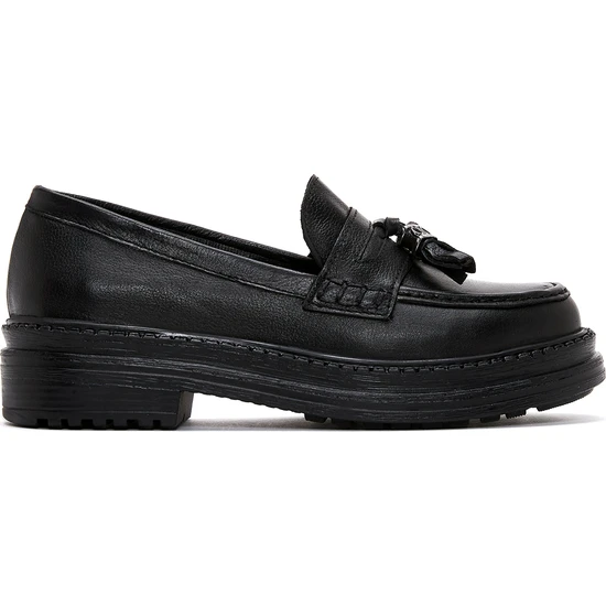 Derimod Kadın Deri Püskül Detaylı Loafer