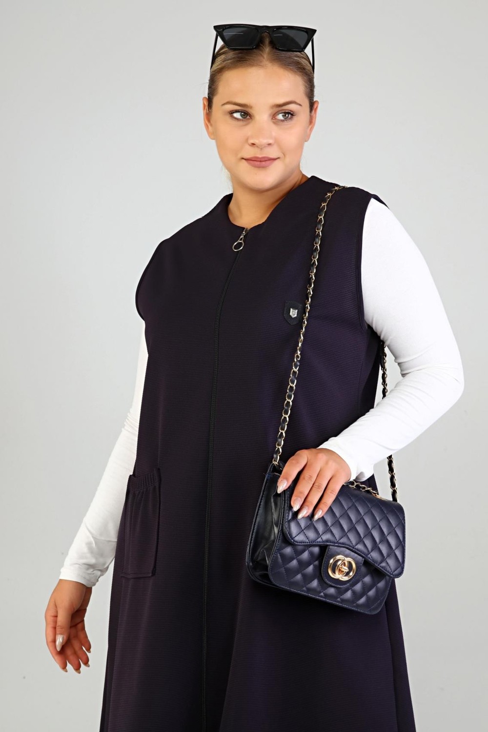 FERACE Kadın Büyük Beden Siyah Çelik Örme Yelek Önden Fermuarlı Cepli Rahat Stil görsel 5