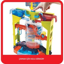 Hot Wheels GRW37 Oto Yıkamada Renk Değiştirme Oyun Seti