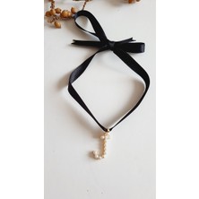 Petek Aksesuar J Harf Tarz Incili Kurdela Choker Kolye