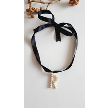 Petek Aksesuar R Harf Tarz Incili Kurdela Choker Kolye