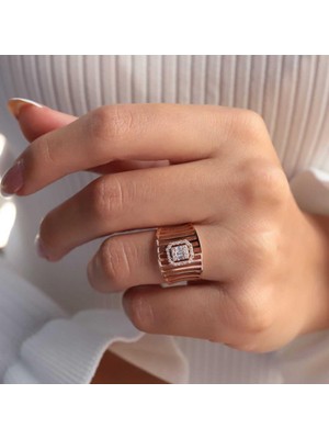 By Golden House Dikdörtgen Kafes Pırlanta Yüzük