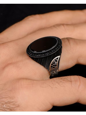 Prestige Gümüş 925 Ayar Gümüş Erkek Yüzüğü Oniks Taşlı Zirkon Taş Süslemeli