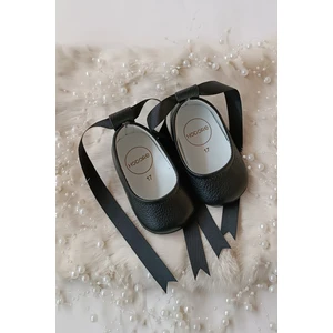 Bebek Babet Siyah Deri El Yapımı Yumuşak ve Nefes Alabilir 1 Adet