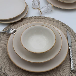 Arna Porselen 16 Parça 4 Kişilik Yemek Takımı Seramik Çok Renkli Şık Tasarım