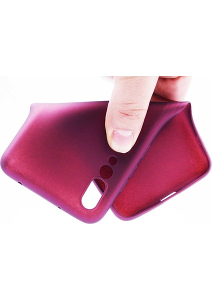 Huawei P20 Pro Kılıf Soft ve Pürüzsüz Yüzeyli Ipeksi Silikon Kapak