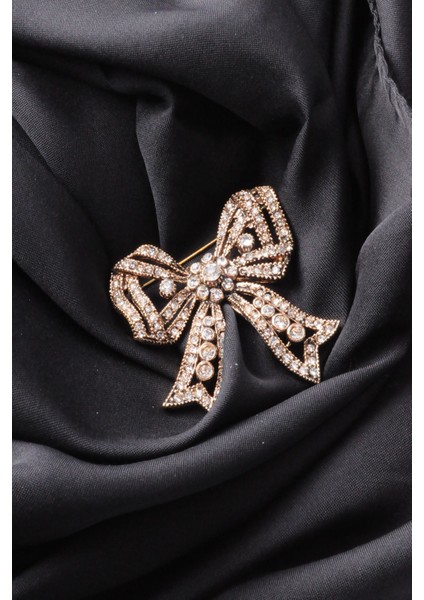 Broş Harf Simge Otantık Desenli Bronz Kristal Taşli