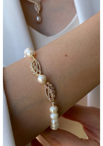 14 Ayar Altın Kadın Yaprak Detay Taşlı Inci Bileklik fırsatları