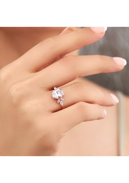 925 Ayar Zirkon Taşlı Tasarım Gümüş Yüzük