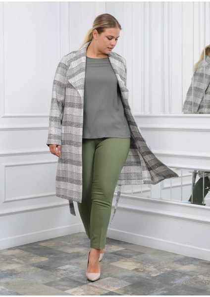 Kadın Ekose Desenli Kemerli Kaban