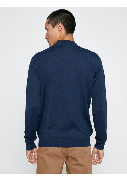 Basic Triko Kazak Yarım Balıkçı Yaka Uzun Kollu Geometrik Desenli fırsatları