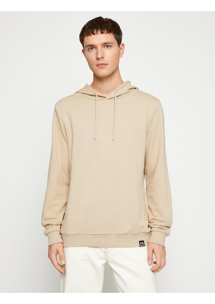 Basic Kapşonlu Sweatshirt Etiket Baskılı Uzun Kollu modelleri