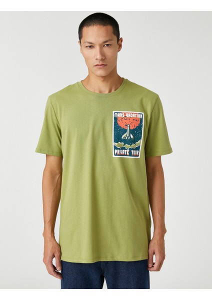 Basic Tişört Uzay Baskılı Bisiklet Yaka Kısa Kollu Pamuklu modelleri