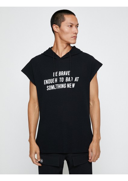 Basic Kapşonlu Spor Tişört Slogan Baskılı Kolsuz