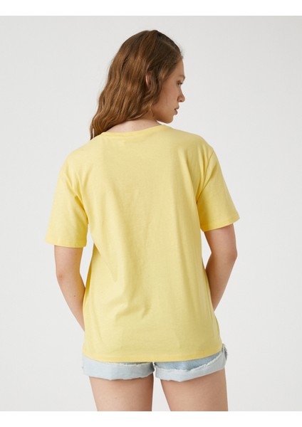 Kısa Kollu Tişört Bisiklet Yaka Baskılı fırsatları