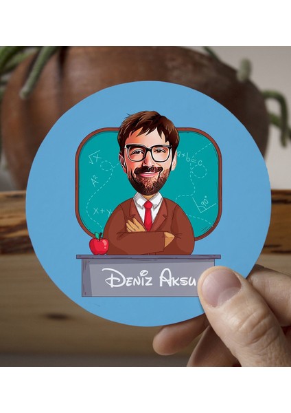 Gift Kişiye Özel Erkek Öğretmen Karikatürlü Beyaz Kupa Bardak ve Yuvarlak Ahşap Bardak Altlığı Hediye Seti -3