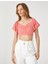 Çiçekli Crop Bluz Büzgü Detaylı Kolları Volanlı 3