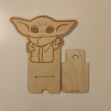 Ahşap Masaüstü Figürlü Telefon Standı - Telefon Tutucu - Star Wars - Baby Yoda - Grogu - Beyaz