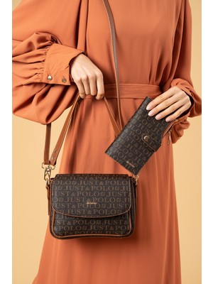 Just Polo Kahverengi Taba Orta Boy 3 Bölmeli Iki Askılı Kadın El & Omuz Çantası ve Cüzdan Kombini 21X16CM PBU20101-09
