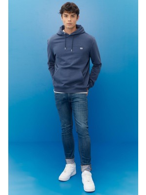 Lee L80YRY54 Lee Erkek Regular Fit Normal Kesim %100 Pamuk Şardonlu Kapüşonlu Mavi Sweatshirt