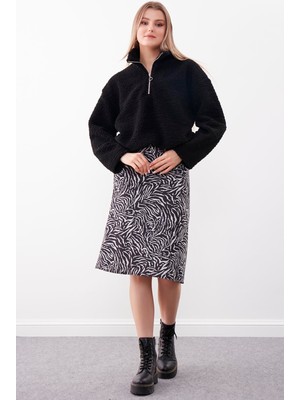 Vitrin Yandan Fermuarlı Desenli Uzunetek