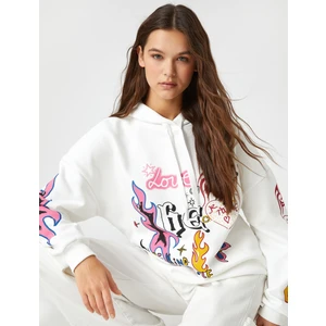 Kapüşonlu Sweatshirt Uzun Kollu Grafiti Baskılı
