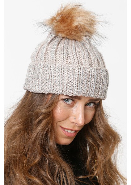 Taşlı Katlamalı Örgülü Bere Ponponlu Kadın Kışlık Renkli Örgü Şapka modelleri