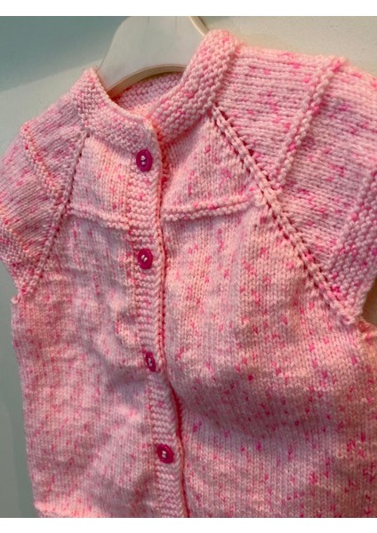 Pembe El Örgüsü Bebek Yeleği
