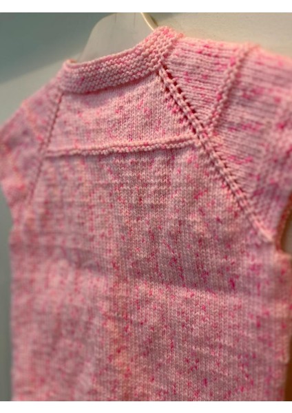 Pembe El Örgüsü Bebek Yeleği