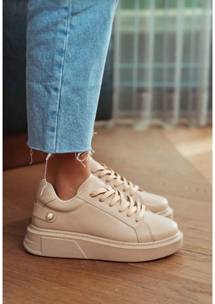 Bej Bağcıklı Inci Detaylı Kalın Taban Spor Ayakkabı fiyatları