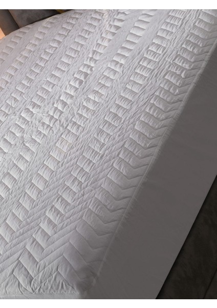 Ranforce Kapitone Fitted Alez fırsatları
