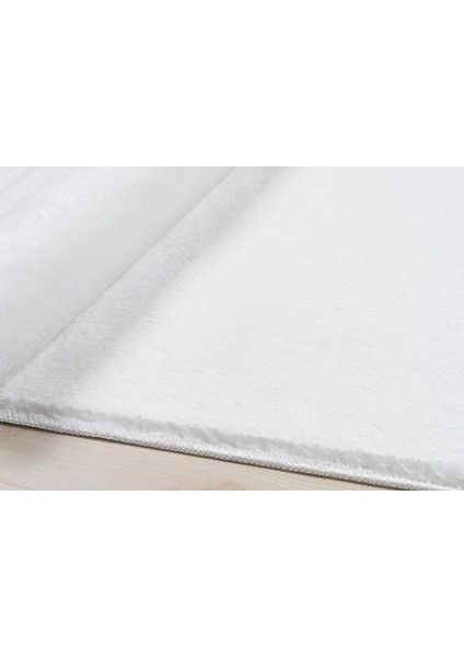 Comfort Puffy Peluş Halı Beyaz Saçaksız modelleri