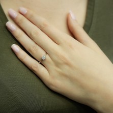 Lova 0,30 Karat Tektaş Görünümlü Pırlanta Yüzük 1020166