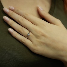 Lova G Renk 0,27 Karat Pırlanta Tektaş Yüzük 1030002