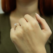 Lova G Renk 0,50 Karat Pırlanta Tektaş Yüzük 1050032