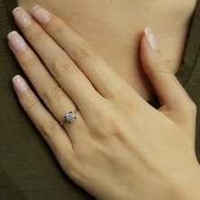 Lova G Renk 0,50 Karat Pırlanta Tektaş Yüzük 1050032