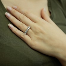 Lova F Renk 0,83 Karat Pırlanta Beştaş Yüzük 1050223