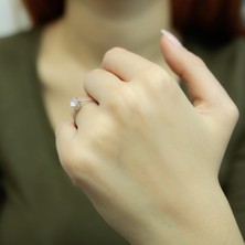 Lova G Renk 0,70 Karat Pırlanta Tektaş Yüzük 1030070