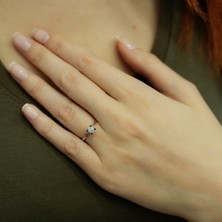 Lova F Renk 0,23 Karat Pırlanta Tektaş Yüzük 1010020