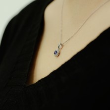 Lova Pırlantalı Oval Safir Anturaj Kolye 2050004