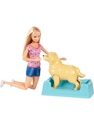 Barbie Bebek Anne Köpek ve Yenidoğan Yavruları Oyun Seti FDD43