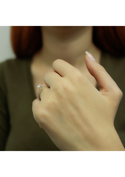 Lova G Renk 0,45 Karat Pırlanta Tektaş Yüzük 1030009 modelleri