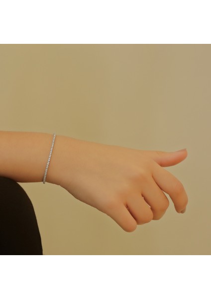 Lova 2,50 Karat Pırlanta Su Yolu Bileklik 4070001 fiyatları