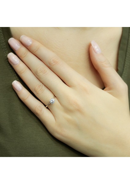 Lova G Renk 0,54 Karat Pırlanta Tektaş Yüzük 1030064 fırsatları