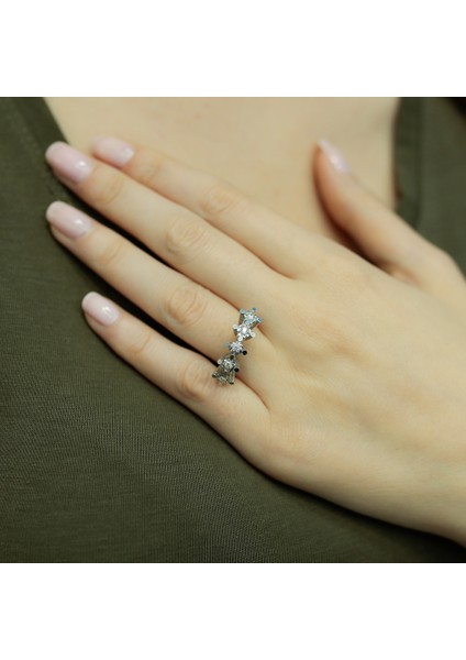 Lova 1,50 Karat Efektli Pırlanta Beştaş Yüzük 1070108 fırsatları