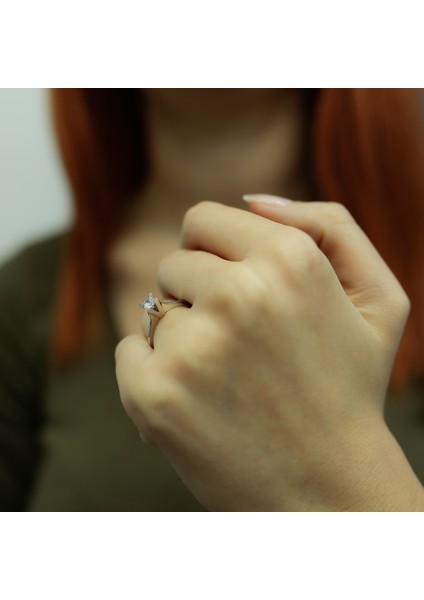 Lova G Renk 0,27 Karat Pırlanta Tektaş Yüzük 1020014 modelleri