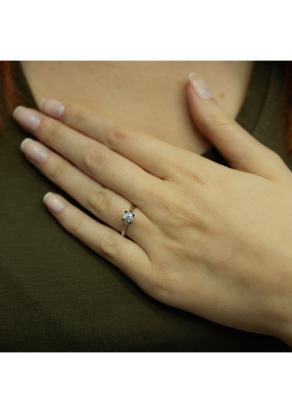 Lova D Renk 0,27 Karat Pırlanta Tektaş Yüzük 1050014 fırsatları