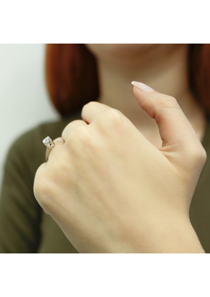 Lova G Renk 0,50 Karat Pırlanta Tektaş Yüzük 1010031